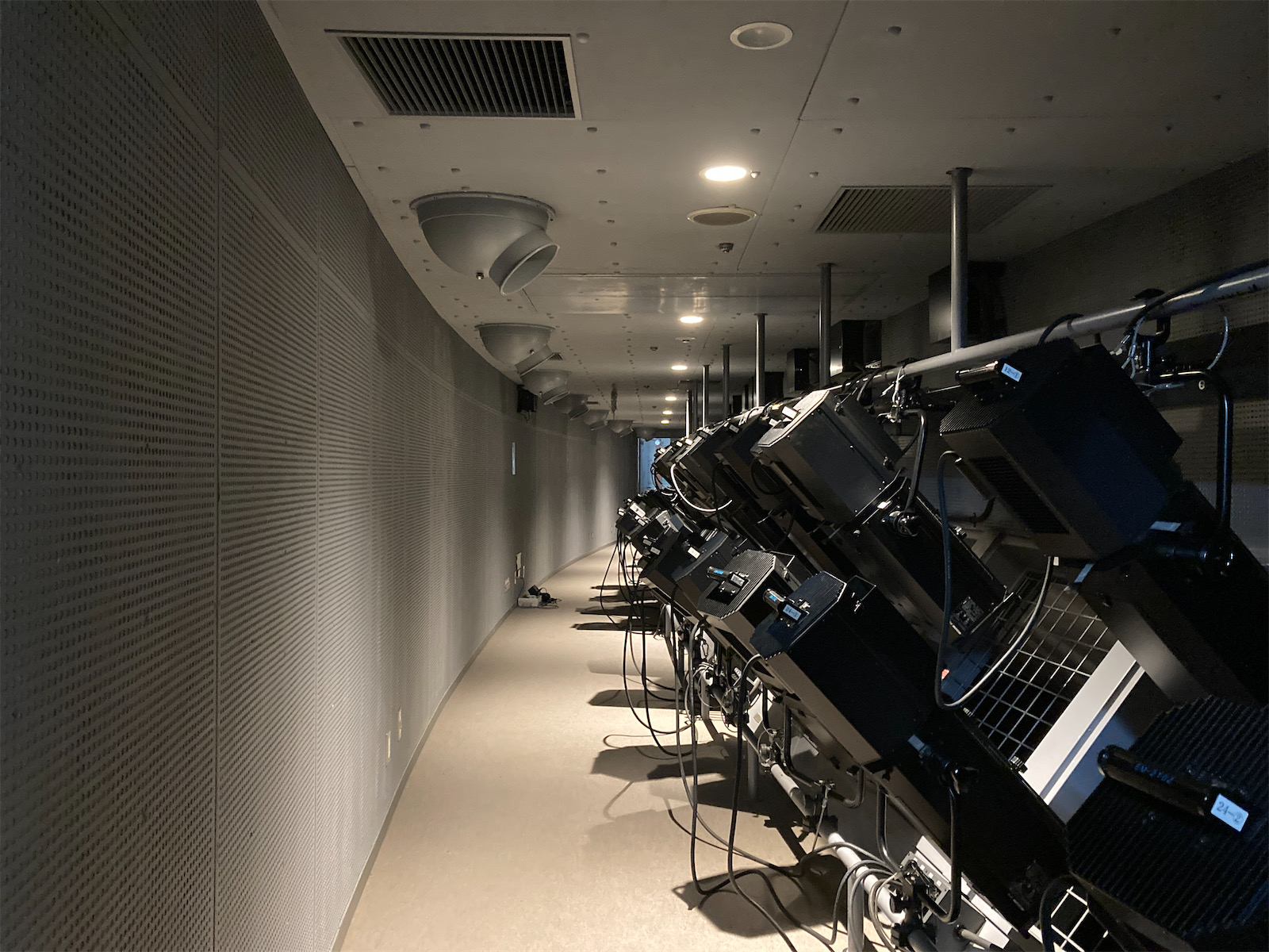 とりぎん文化会館｜照明設備LED化改修（第3区）ほか工事